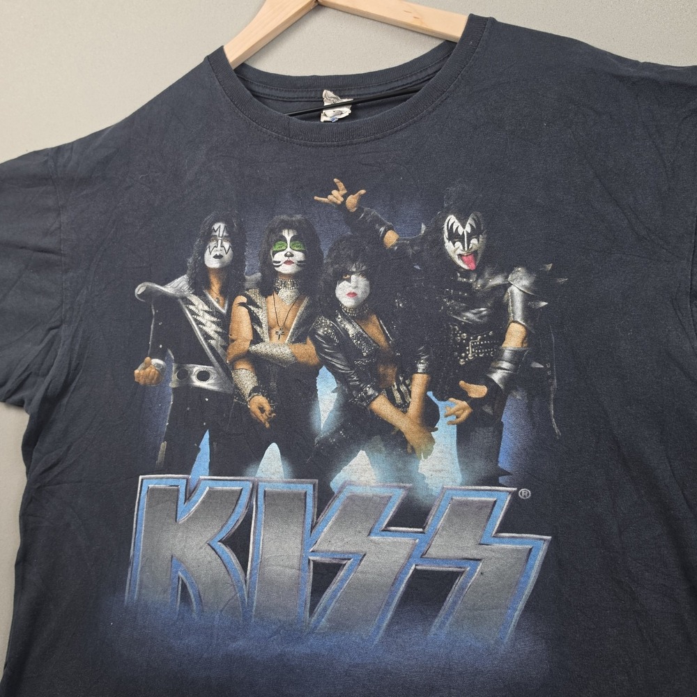 Anvil KISS Band Photo Graphic T-Shirt Mens XL Faded Black Chrome Logo Rock Music
